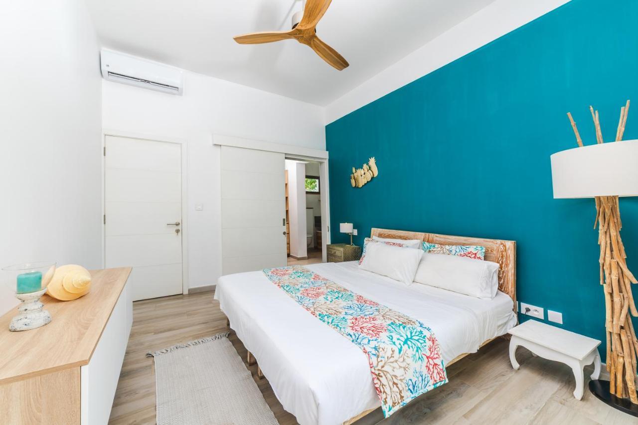 Blue Residences- Ground Floor Two Bedroom Apartment Grand Bay Luaran gambar