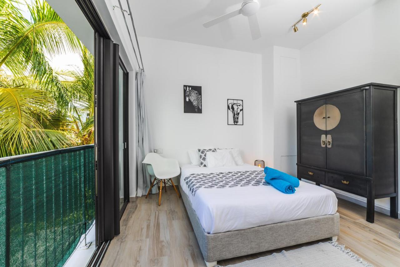 Blue Residences- Ground Floor Two Bedroom Apartment Grand Bay Luaran gambar
